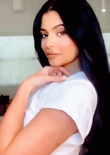 girl twerking in bikini gif|Kylie Jenner Shows Off Her Never